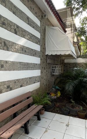Casa à venda com 450m², 5 quartos e 4 vagasEntrada