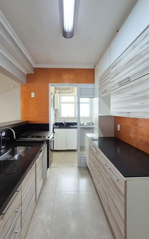 Apartamento à venda com 80m², 2 quartos e 2 vagas Apartamento à venda com 80m², 2 quartos e 2 vagascozinha