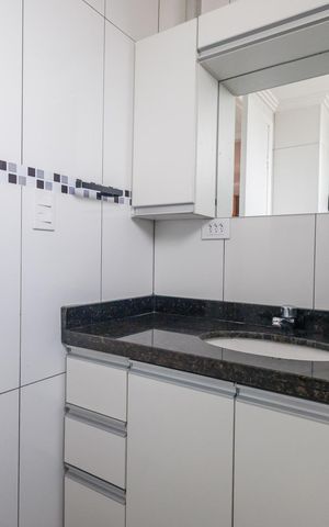 Apartamento para alugar com 77m², 3 quartos e 2 vagas Apartamento para alugar com 77m², 3 quartos e 2 vagasBanheiro Corredor