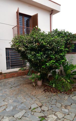 Casa à venda com 365m², 3 quartos e 2 vagasQuintal