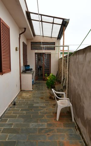 Casa à venda com 365m², 3 quartos e 2 vagasÁrea de Serviço
