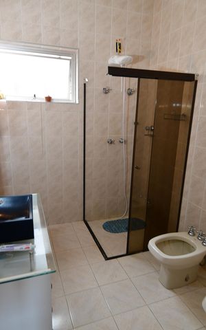 Casa à venda com 365m², 3 quartos e 2 vagasBanheiro Suíte