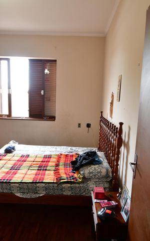 Casa à venda com 365m², 3 quartos e 2 vagasQuarto 1