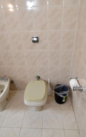 Casa à venda com 365m², 3 quartos e 2 vagasBanheiro Suíte