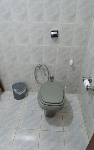 Casa à venda com 365m², 3 quartos e 2 vagasBanheiro Social