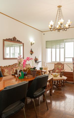 Apartamento à venda com 128m², 2 quartos e sem vaga Apartamento à venda com 128m², 2 quartos e sem vagaSala