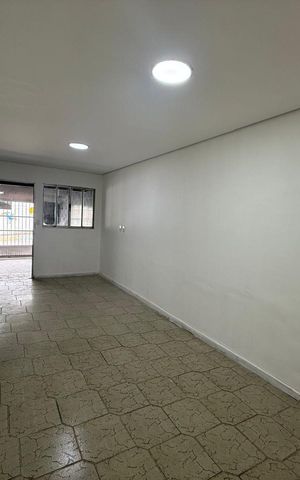 Casa para alugar com 190m², 2 quartos e 2 vagas Casa para alugar com 190m², 2 quartos e 2 vagasSala