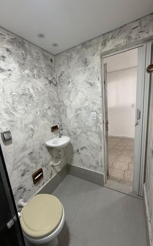 Casa para alugar com 190m², 2 quartos e 2 vagas Casa para alugar com 190m², 2 quartos e 2 vagasBanheiro