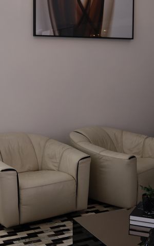 Casa de condomínio à venda com 364m², 3 quartos e 6 vagas Casa de condomínio à venda com 364m², 3 quartos e 6 vagasSala