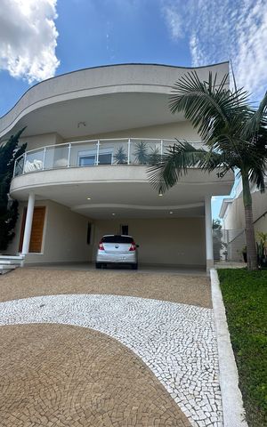 Casa de condomínio à venda com 364m², 3 quartos e 6 vagas Casa de condomínio à venda com 364m², 3 quartos e 6 vagasFachada