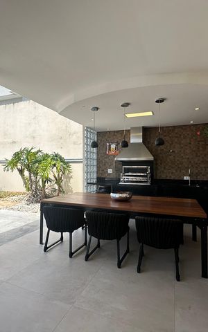 Casa de condomínio à venda com 364m², 3 quartos e 6 vagas Casa de condomínio à venda com 364m², 3 quartos e 6 vagasChurrasqueira