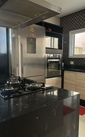 Casa de condomínio à venda com 364m², 3 quartos e 6 vagas Casa de condomínio à venda com 364m², 3 quartos e 6 vagasCozinha