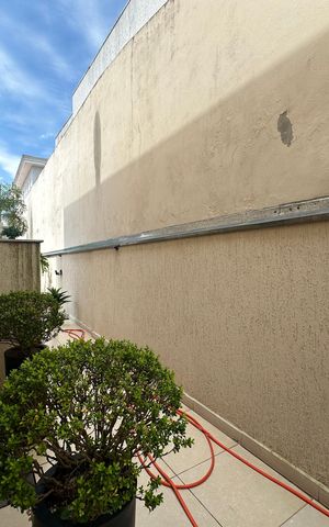 Casa de condomínio à venda com 364m², 3 quartos e 6 vagas Casa de condomínio à venda com 364m², 3 quartos e 6 vagasQuintal