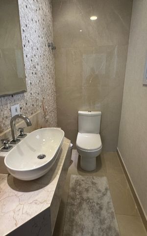 Casa de condomínio à venda com 364m², 3 quartos e 6 vagas Casa de condomínio à venda com 364m², 3 quartos e 6 vagasLavabo