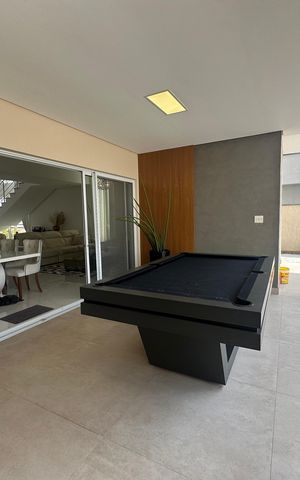 Casa de condomínio à venda com 364m², 3 quartos e 6 vagas Casa de condomínio à venda com 364m², 3 quartos e 6 vagasVaranda da Sala