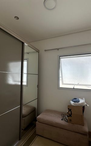 Casa de condomínio à venda com 364m², 3 quartos e 6 vagas Casa de condomínio à venda com 364m², 3 quartos e 6 vagasCloset da suíte 3