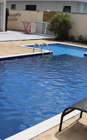 Casa de condomínio à venda com 364m², 3 quartos e 6 vagas Casa de condomínio à venda com 364m², 3 quartos e 6 vagasPiscina