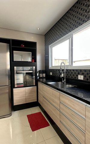 Casa de condomínio à venda com 364m², 3 quartos e 6 vagas Casa de condomínio à venda com 364m², 3 quartos e 6 vagasCozinha