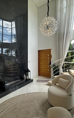 Casa de condomínio à venda com 364m², 3 quartos e 6 vagas Casa de condomínio à venda com 364m², 3 quartos e 6 vagasLareira