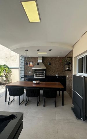Casa de condomínio à venda com 364m², 3 quartos e 6 vagas Casa de condomínio à venda com 364m², 3 quartos e 6 vagasChurrasqueira