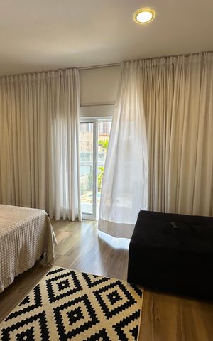 Casa de condomínio à venda com 364m², 3 quartos e 6 vagas Casa de condomínio à venda com 364m², 3 quartos e 6 vagasSuíte 1