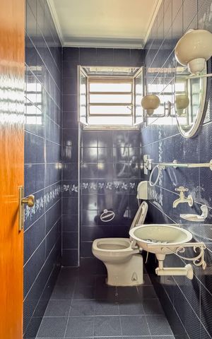 Apartamento à venda com 218m², 3 quartos e 2 vagas Apartamento à venda com 218m², 3 quartos e 2 vagasLavabo