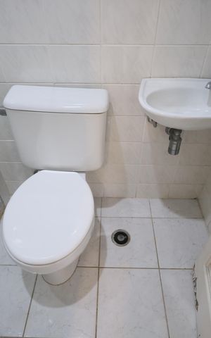 Apartamento para alugar com 95m², 2 quartos e 2 vagasBanheiro de serviço