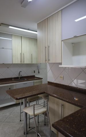 Apartamento para alugar com 95m², 2 quartos e 2 vagasCozinha e Área de Serviço