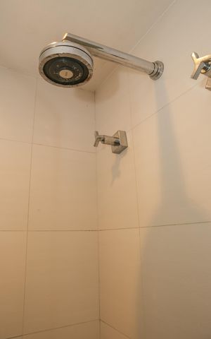 Apartamento à venda com 101m², 2 quartos e 2 vagas Apartamento à venda com 101m², 2 quartos e 2 vagasBanheiro da Suíte 2