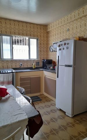 Casa à venda com 145m², 3 quartos e 2 vagas Casa à venda com 145m², 3 quartos e 2 vagasCozinha