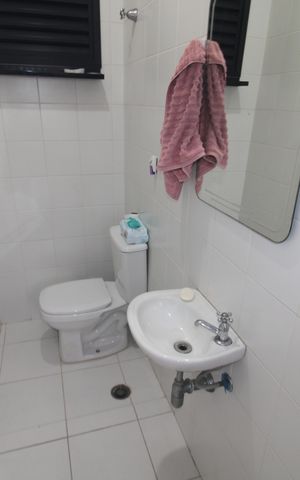 Apartamento à venda com 200m², 3 quartos e 2 vagasÁrea de Serviço - Banheiro