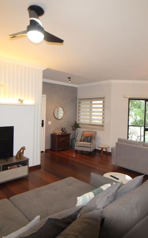 Apartamento à venda com 200m², 3 quartos e 2 vagasSala