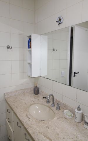 Apartamento à venda com 200m², 3 quartos e 2 vagasBanheiro
