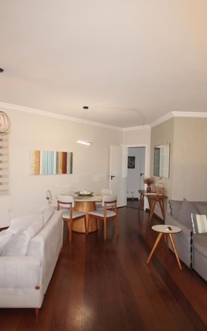 Apartamento à venda com 200m², 3 quartos e 2 vagasSala