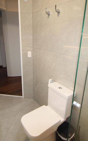 Apartamento à venda com 200m², 3 quartos e 2 vagasQuarto 1 - Banheiro
