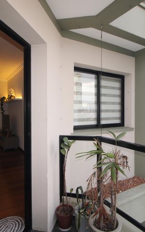 Apartamento à venda com 200m², 3 quartos e 2 vagasSala - Varanda