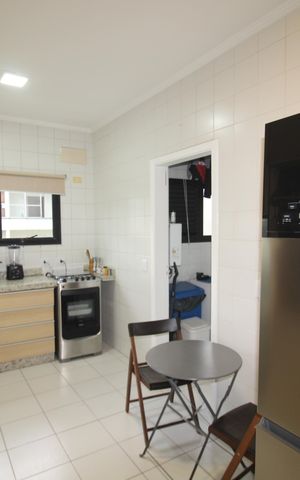 Apartamento à venda com 200m², 3 quartos e 2 vagasCozinha