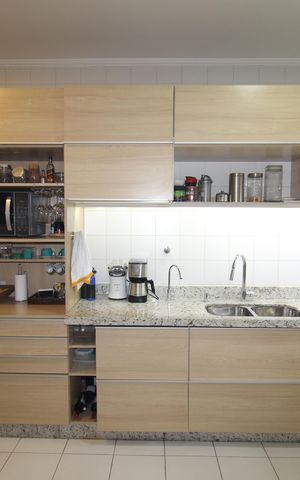 Apartamento à venda com 200m², 3 quartos e 2 vagasCozinha