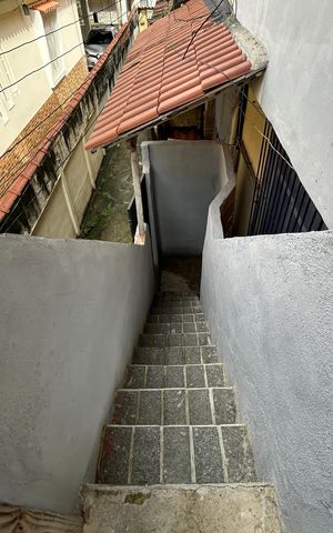 Casa para alugar com 50m², 1 quarto e sem vagaEscada