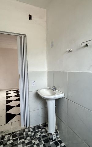 Casa para alugar com 50m², 1 quarto e sem vagaBanheiro