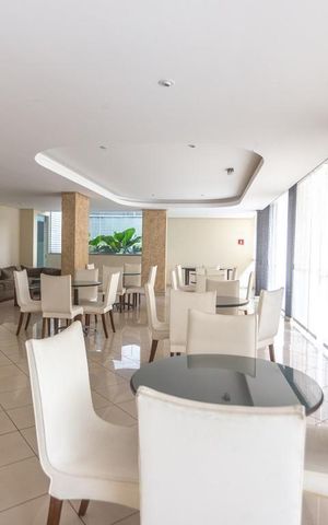 Apartamento à venda com 134m², 3 quartos e 3 vagas Apartamento à venda com 134m², 3 quartos e 3 vagasÁrea comum - Salão de festas