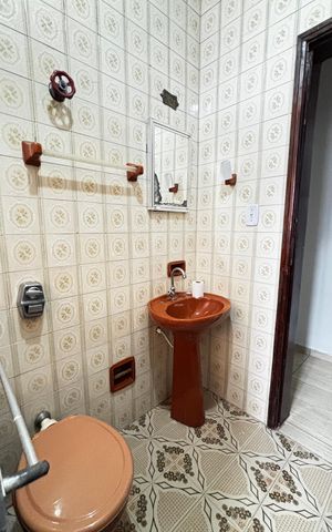 Casa para alugar com 81m², 2 quartos e 1 vaga Casa para alugar com 81m², 2 quartos e 1 vagaBanheiro 1