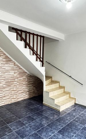Casa para alugar com 81m², 2 quartos e 1 vaga Casa para alugar com 81m², 2 quartos e 1 vagaSala