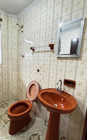 Casa para alugar com 81m², 2 quartos e 1 vaga Casa para alugar com 81m², 2 quartos e 1 vagaBanheiro 2