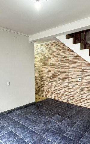 Casa para alugar com 81m², 2 quartos e 1 vaga Casa para alugar com 81m², 2 quartos e 1 vagaSala