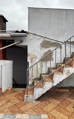 Casa para alugar com 160m², 3 quartos e 1 vaga Casa para alugar com 160m², 3 quartos e 1 vagaQuintal