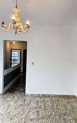 Casa para alugar com 160m², 3 quartos e 1 vaga Casa para alugar com 160m², 3 quartos e 1 vagaCozinha