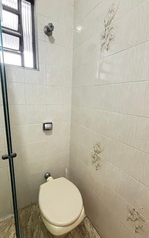 Casa para alugar com 160m², 3 quartos e 1 vaga Casa para alugar com 160m², 3 quartos e 1 vagaBanheiro