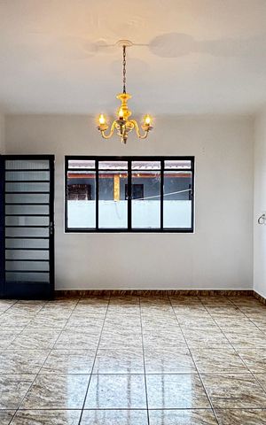 Casa para alugar com 160m², 3 quartos e 1 vaga Casa para alugar com 160m², 3 quartos e 1 vagaCozinha
