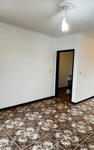 Casa para alugar com 160m², 3 quartos e 1 vaga Casa para alugar com 160m², 3 quartos e 1 vagaSala